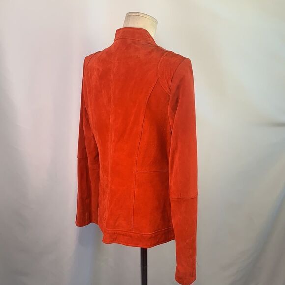 Isaac
Mizrahi NWOT red suede snap front jacket - Picture 8 of 12